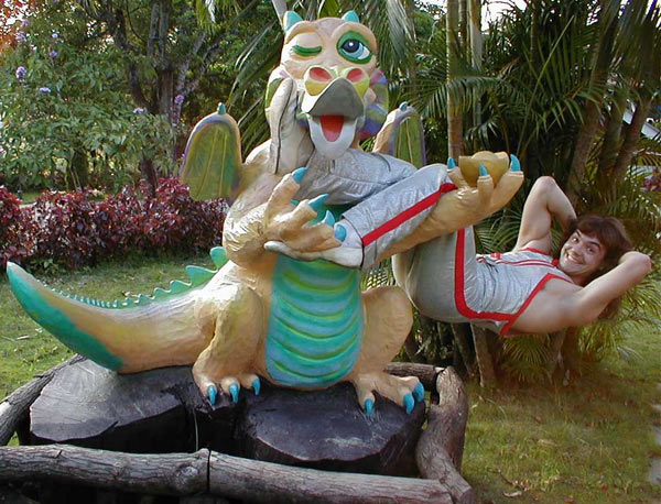 клоун и дракон