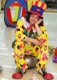 костюм клоуна напрокат жолтый комбинезон в горошек