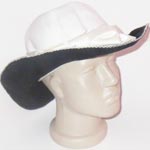 белая женская шляпка